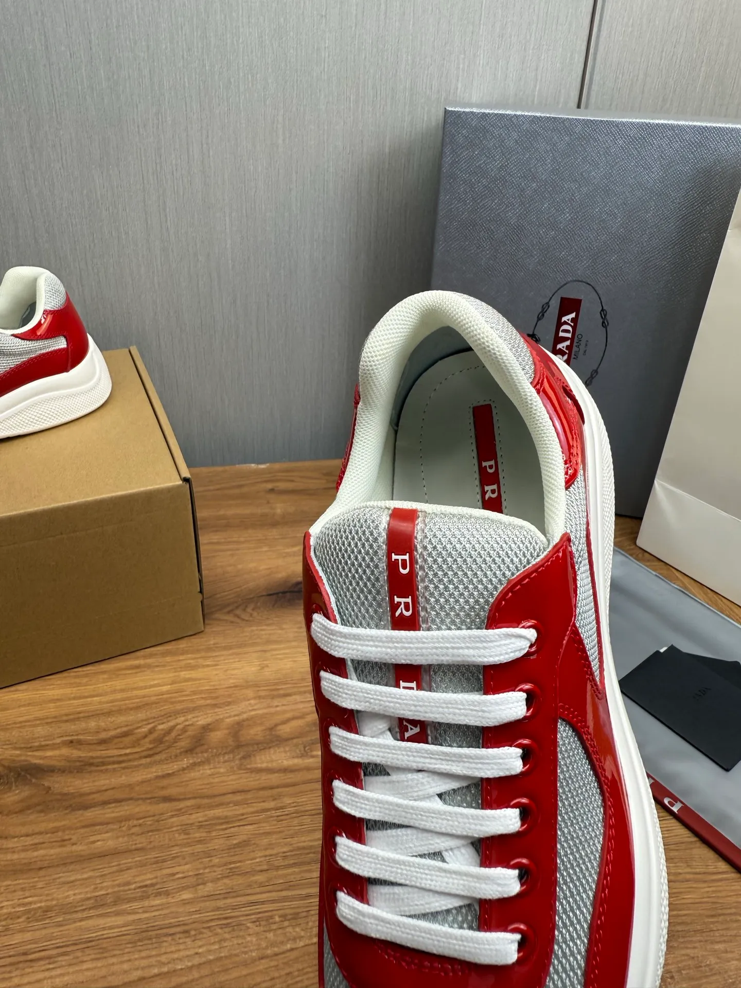 Men's shoes 640💰 [PRADA] Hot selling items🔥Must be recommended every day~~ Official website synchronized, 1:1 high quality shipments✔️ Imported cowhide fabric, rubber material + cowhide lining, original bottom, high-end airplane box packaging🎁 38-45 (38.45 custom-made, non-returnable)